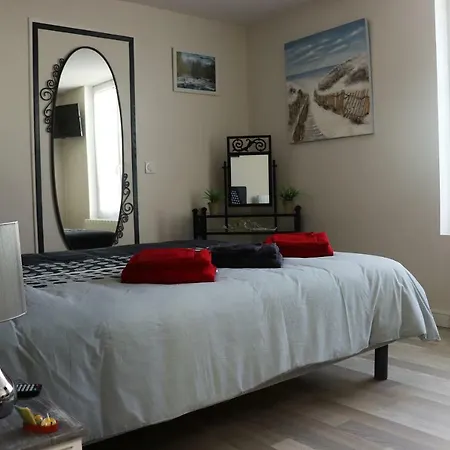 Des Sables Avec 1 Pour 2 Personnes Pouvant Etre Complete Par Avec Sa Salle De Bain Et Wc Si 4 Personnes Апартаменты *