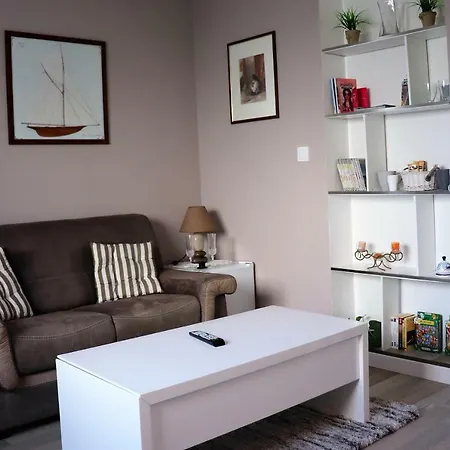 Апартаменты Des Sables Avec 1 Pour 2 Personnes Pouvant Etre Complete Par Avec Sa Salle De Bain Et Wc Si 4 Personnes Кабур