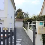 Des Sables Avec 1 Pour 2 Personnes Pouvant Etre Complete Par Avec Sa Salle De Bain Et Wc Si 4 Personnes Апартаменты Кабур