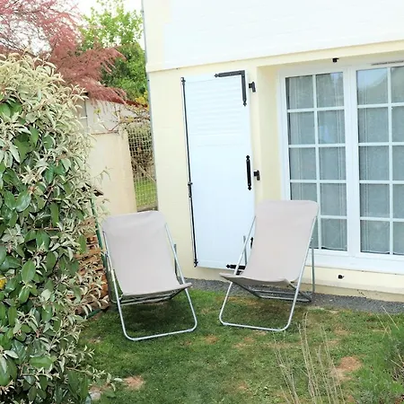 Des Sables Avec 1 Pour 2 Personnes Pouvant Etre Complete Par Avec Sa Salle De Bain Et Wc Si 4 Personnes * Cabourg