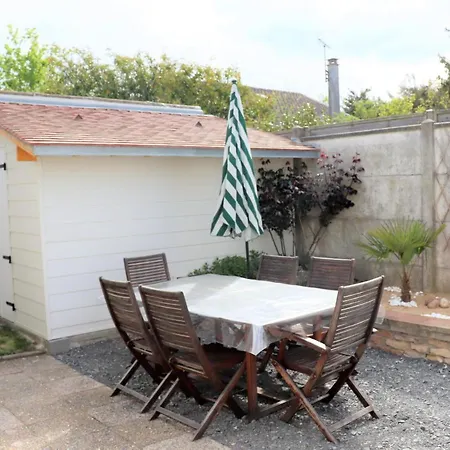 Des Sables Avec 1 Pour 2 Personnes Pouvant Etre Complete Par Avec Sa Salle De Bain Et Wc Si 4 Personnes * Кабур